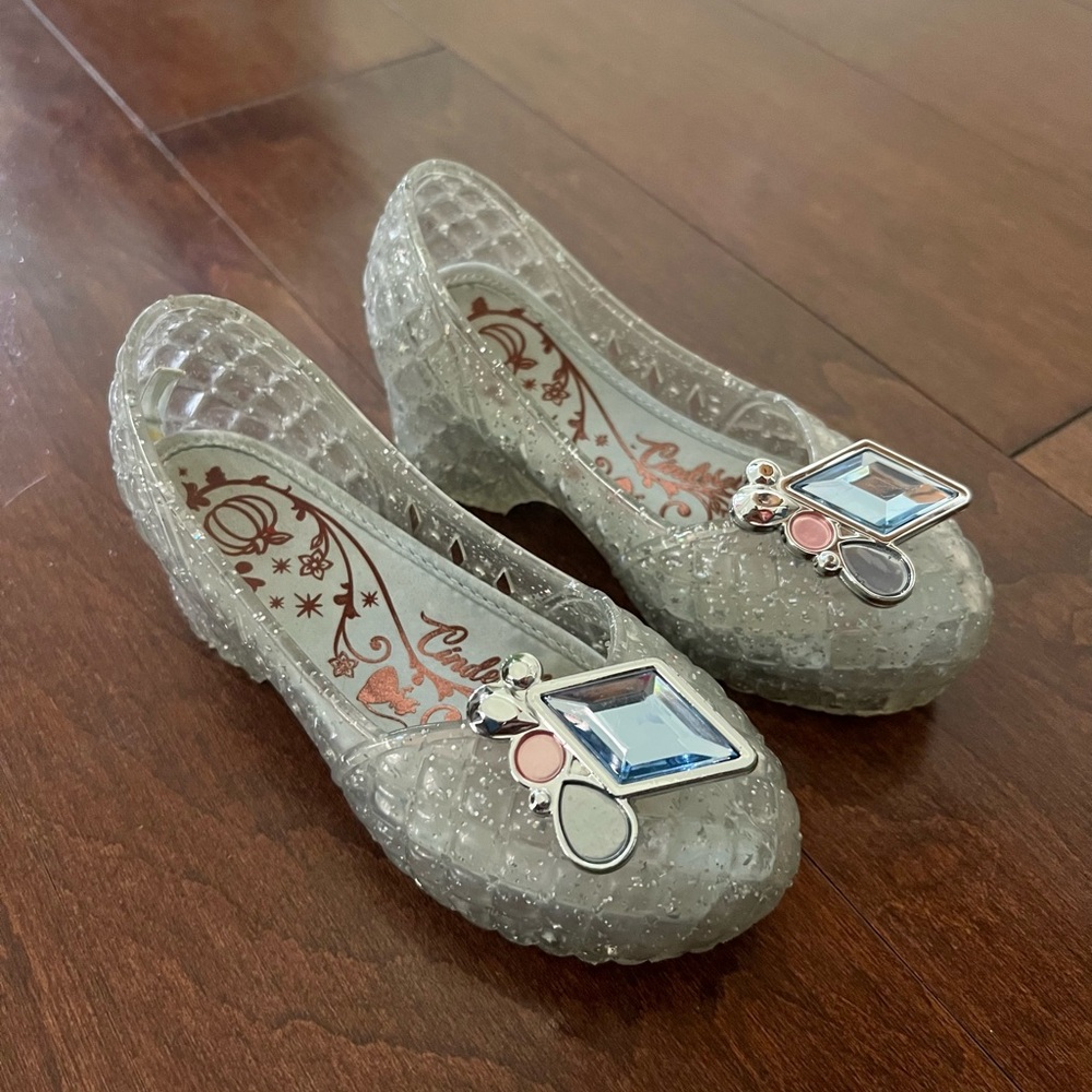 Cinderella Light-Up Toddler Shoes - Size 7/8
